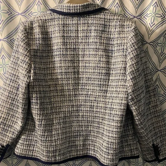 NWOT TALBOTS Navy & White Tweed Blazer, 2Pkts, 3 Buttons w/Detailed Buttons - Picture 8 of 14